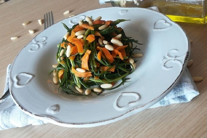 Agretti con carote e pinoli