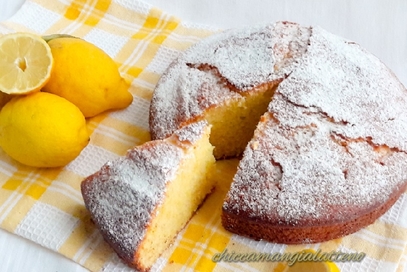 Torta dolce alla maionese