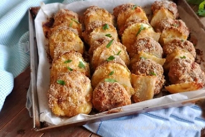 Polpette al forno con patate e zucchine