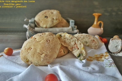 Simeddha pane con zucchine e pomodori