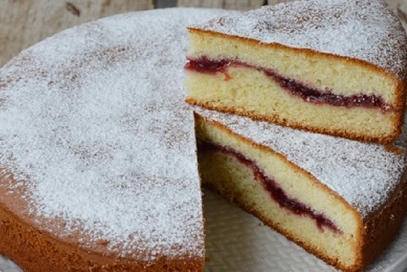 Torta versata alla marmellata