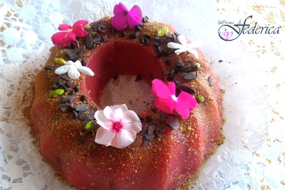 Gelo all'anguria con gocce di cioccolato