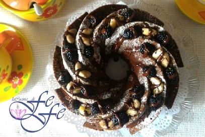 Bundtcake con banane, gelsi e cioccolato