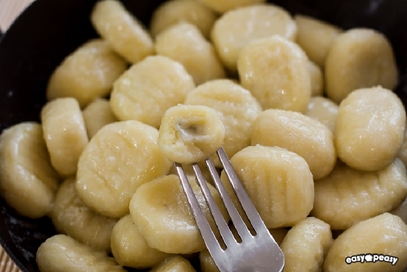 Gnocchi ripieni al gorgonzola