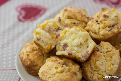 Muffin salati prosciutto e formaggio