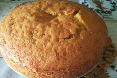 Torta con carote e mandorle
