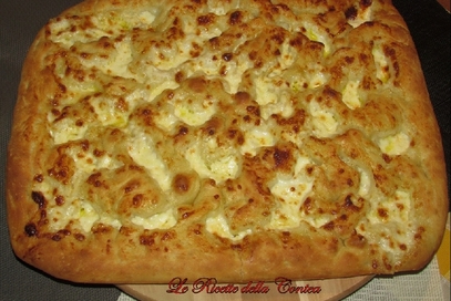 Focaccia con lo stracchino