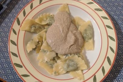 Pansotti con salsa di noci